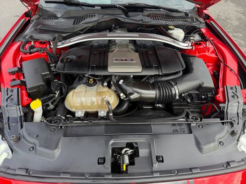 Used 2019 Ford Mustang GT Premium image 20