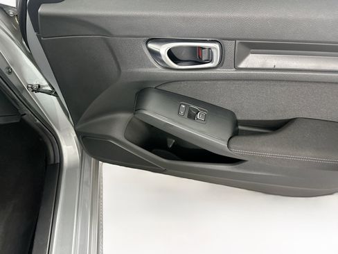 Used 2025 Honda Civic Sport image 31