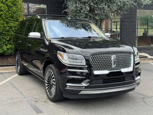 Used 2020 Lincoln Navigator Black Label w/ Cargo Convenience Package AWD/4WD image 7