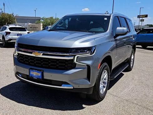 Used 2024 Chevrolet Tahoe LS image 3