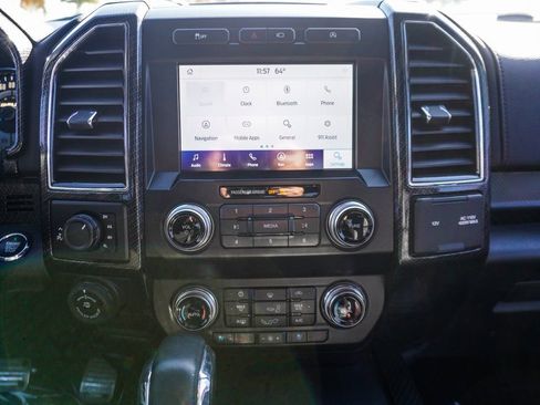 Used 2019 Ford F150 Lariat w/ Equipment Group 502A Luxury AWD/4WD image 24