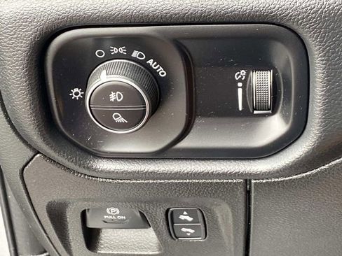 Used 2022 RAM 1500 Big Horn image 13