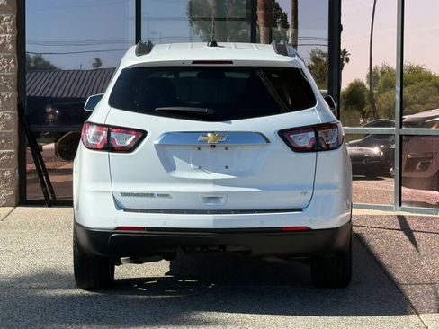 Used 2017 Chevrolet Traverse LT w/ Style and Technology Package AWD/4WD image 9