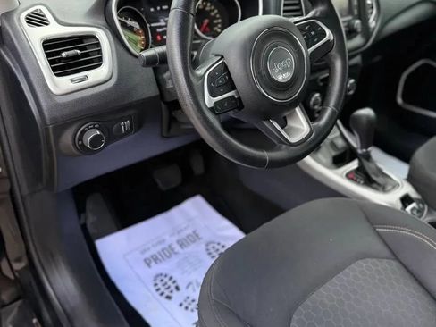 Used 2017 Jeep Compass Sport AWD/4WD image 16