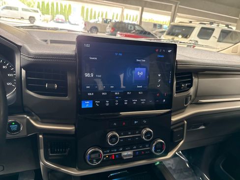 Used 2024 Ford Expedition XLT AWD/4WD image 20
