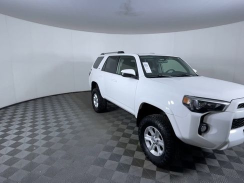 Used 2019 Toyota 4Runner SR5 image 2