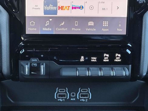 New 2026 RAM 3500 Big Horn AWD/4WD image 5