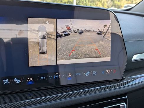 New 2026 Chevrolet Traverse High Country image 25