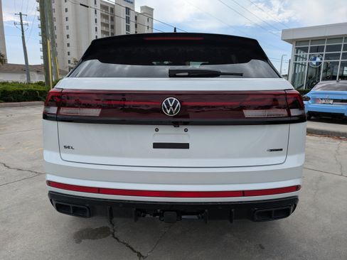 New 2026 Volkswagen Atlas Cross Sport SEL R-Line AWD/4WD image 5