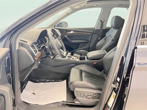 Used 2018 Audi Q5 2.0T Premium Plus w/ Premium Plus Package image 13