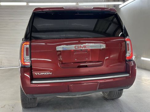 Used 2019 GMC Yukon Denali w/ Denali Ultimate Package RWD image 9