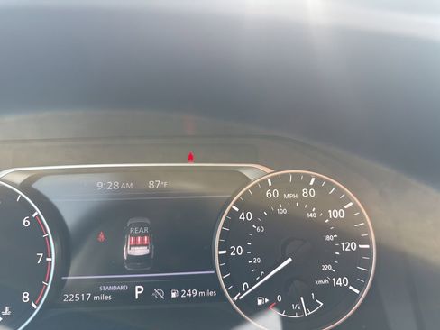 Used 2024 Nissan Rogue SV FWD image 41