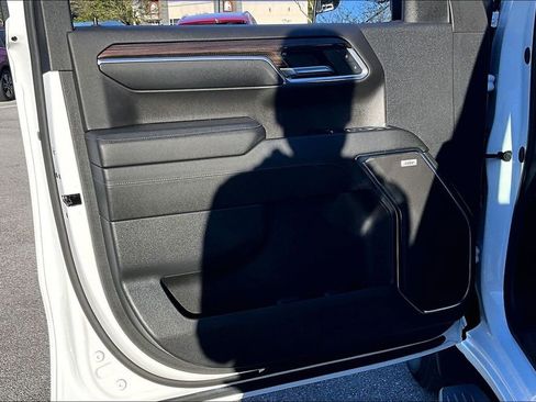 Used 2024 Chevrolet Silverado 1500 RST w/ Convenience Package II image 17