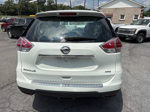 Used 2016 Nissan Rogue S AWD/4WD image 13