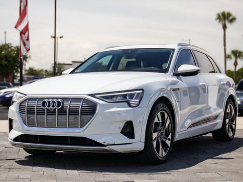 Used 2021 Audi e-tron Premium Plus w/ Premium Plus Package AWD/4WD image 6