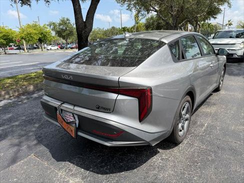 Used 2025 Kia K4 FWD image 7