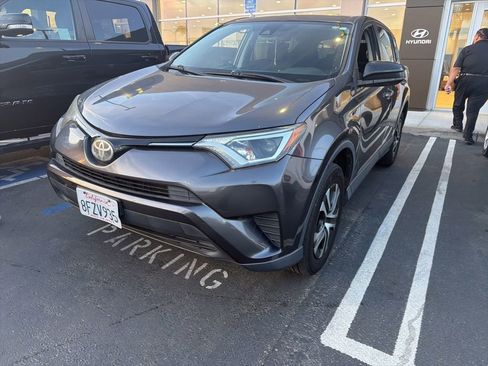 Used 2018 Toyota RAV4 LE w/ All Weather Liner Package image 2