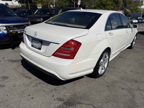 Used 2011 Mercedes-Benz S 550 Sedan image 5