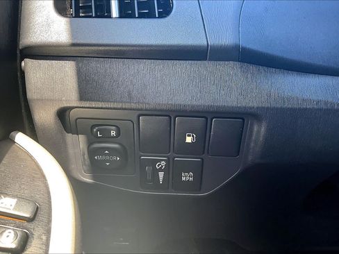 Used 2014 Toyota Prius Prime Plug-In Hybrid FWD image 35