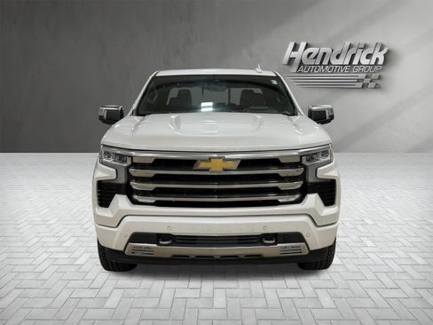 Used 2023 Chevrolet Silverado 1500 High Country w/ Technology Package AWD/4WD image 3