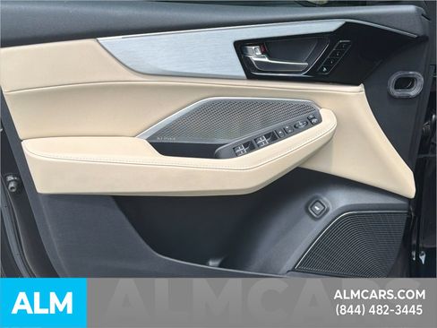 Used 2023 Acura MDX w/ Technology Package FWD image 11