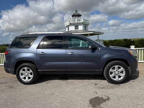 Used 2013 GMC Acadia SLE image 4
