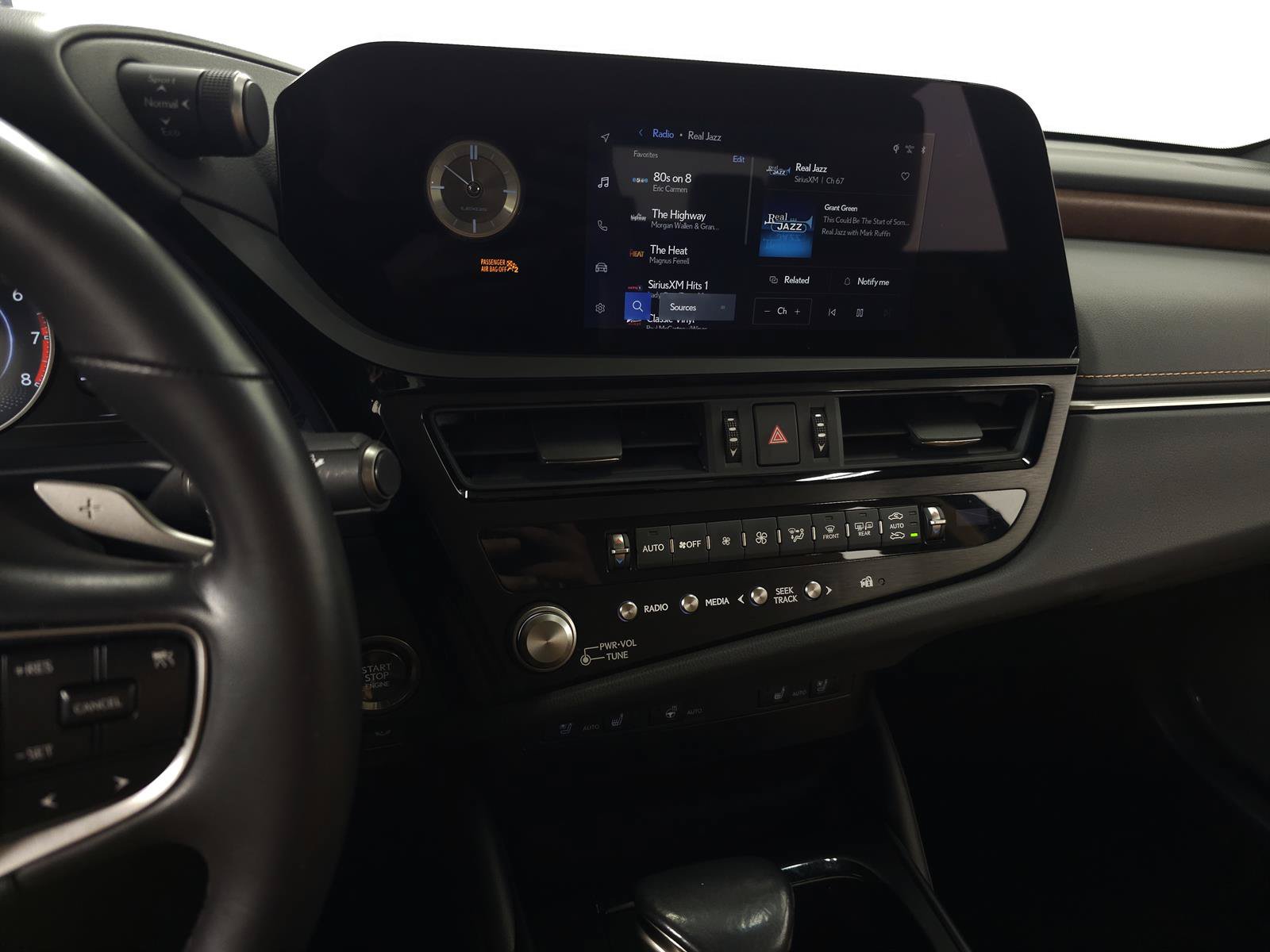 Certified 2024 Lexus ES 350 w/ Premium Package FWD image 23