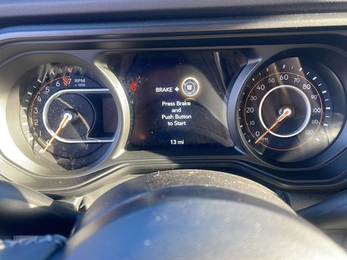 New 2025 Jeep Gladiator Rubicon image 15