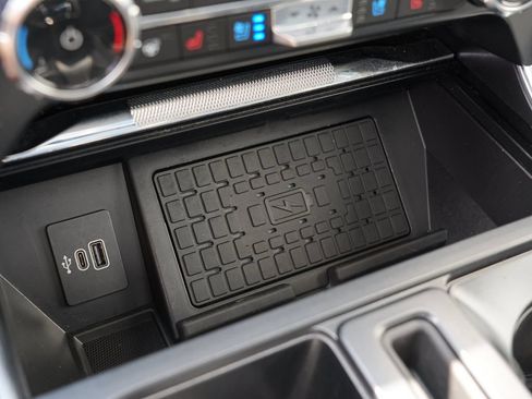 Used 2025 Ford F150 Raptor AWD/4WD image 45