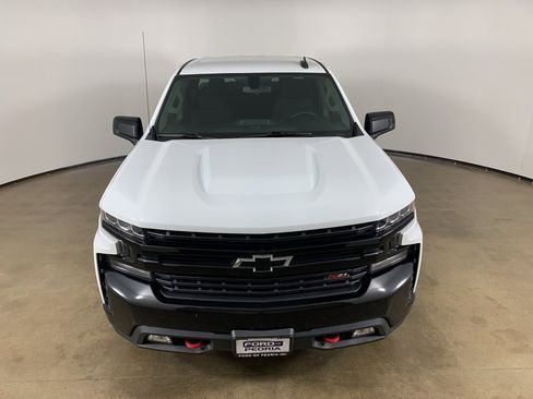 Used 2020 Chevrolet Silverado 1500 LT Trail Boss image 4