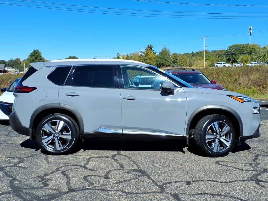 Certified 2023 Nissan Rogue SL w/ SL Premium Package AWD/4WD image 2
