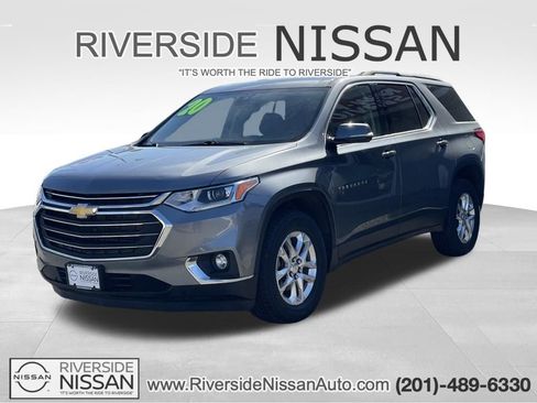 Used 2020 Chevrolet Traverse LT w/ Driver Confidence II Package image 1