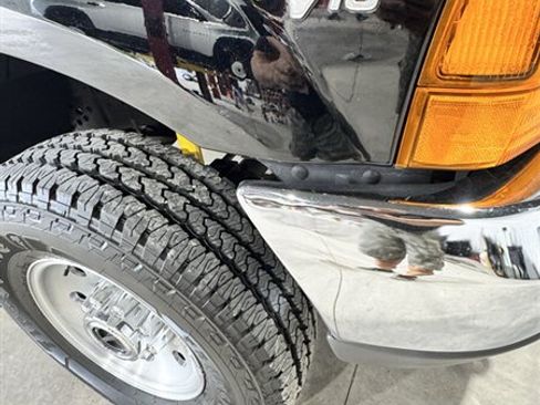 Used 1999 Ford F250 XLT AWD/4WD image 3