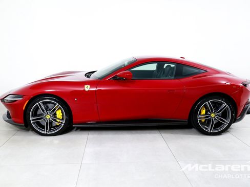 Used 2022 Ferrari Roma RWD image 5
