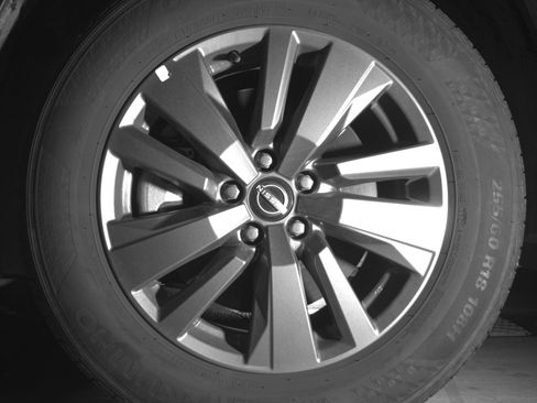 Used 2025 Nissan Pathfinder SV FWD image 12