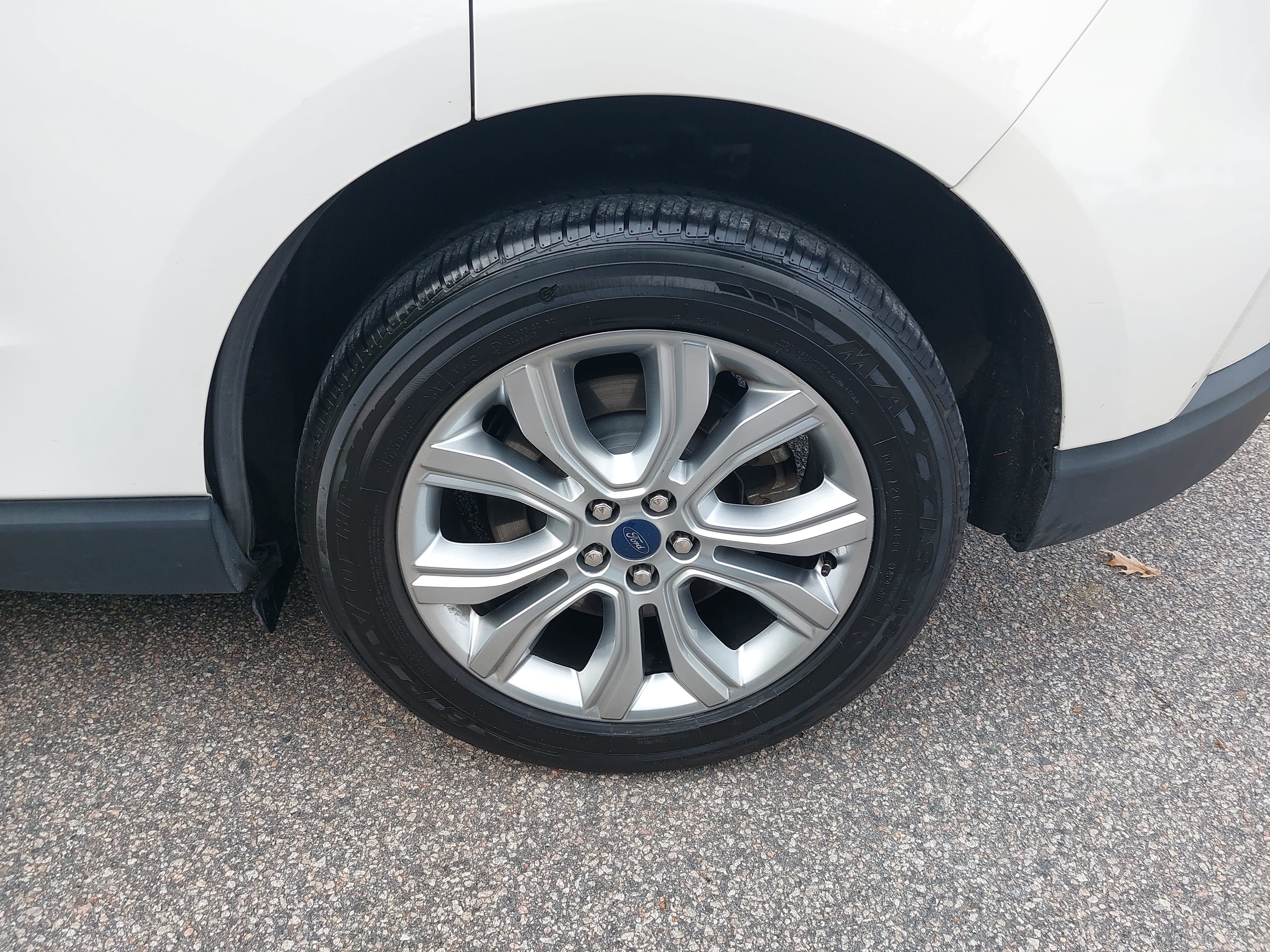 Used 2021 Ford Edge Titanium AWD/4WD image 33