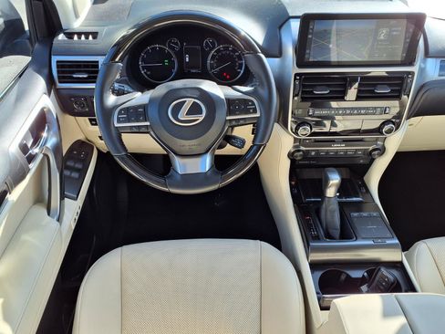 Used 2023 Lexus GX 460 Premium w/ Premium Package AWD/4WD image 5