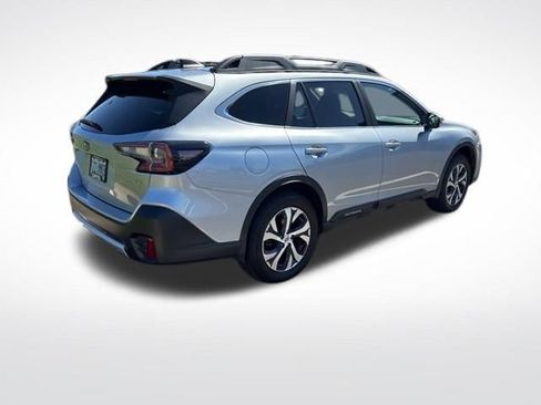 Used 2020 Subaru Outback Limited image 7