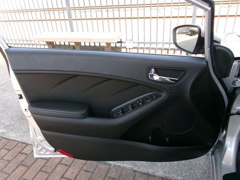 Used 2014 Kia Forte EX FWD image 10