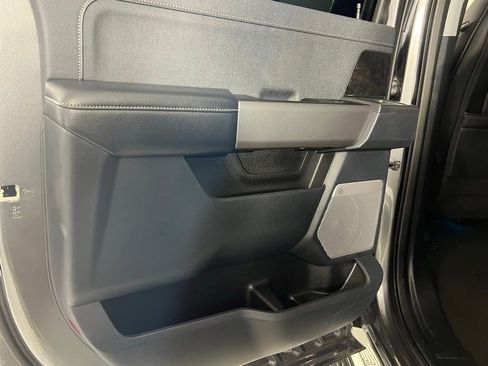 Used 2025 Ford F250 Lariat w/ Chrome Package image 27