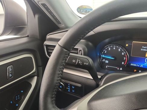 Used 2023 Ford Explorer XLT w/ Equipment Group 202A image 20