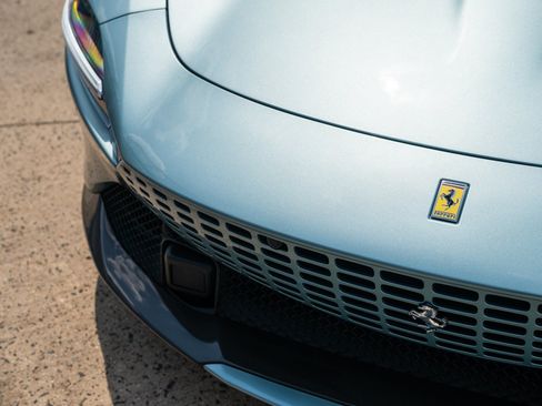 Used 2024 Ferrari Roma Spider RWD image 11