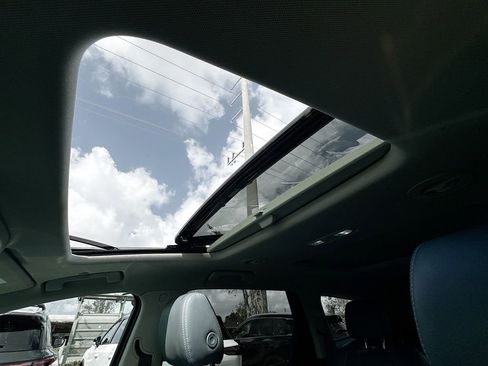 Used 2020 Buick Enclave Essence image 21