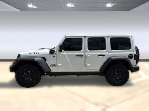 Used 2023 Jeep Wrangler Unlimited w/ Sun & Screen Package AWD/4WD image 2