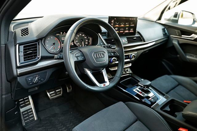 Used 2024 Audi SQ5 Premium AWD/4WD image 17