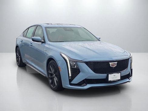 New 2026 Cadillac CT5 V image 3