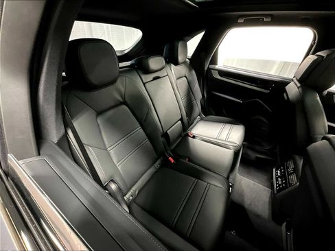 New 2026 Porsche Cayenne E-Hybrid AWD/4WD image 30