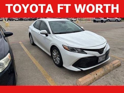 Used 2020 Toyota Camry LE FWD image 1