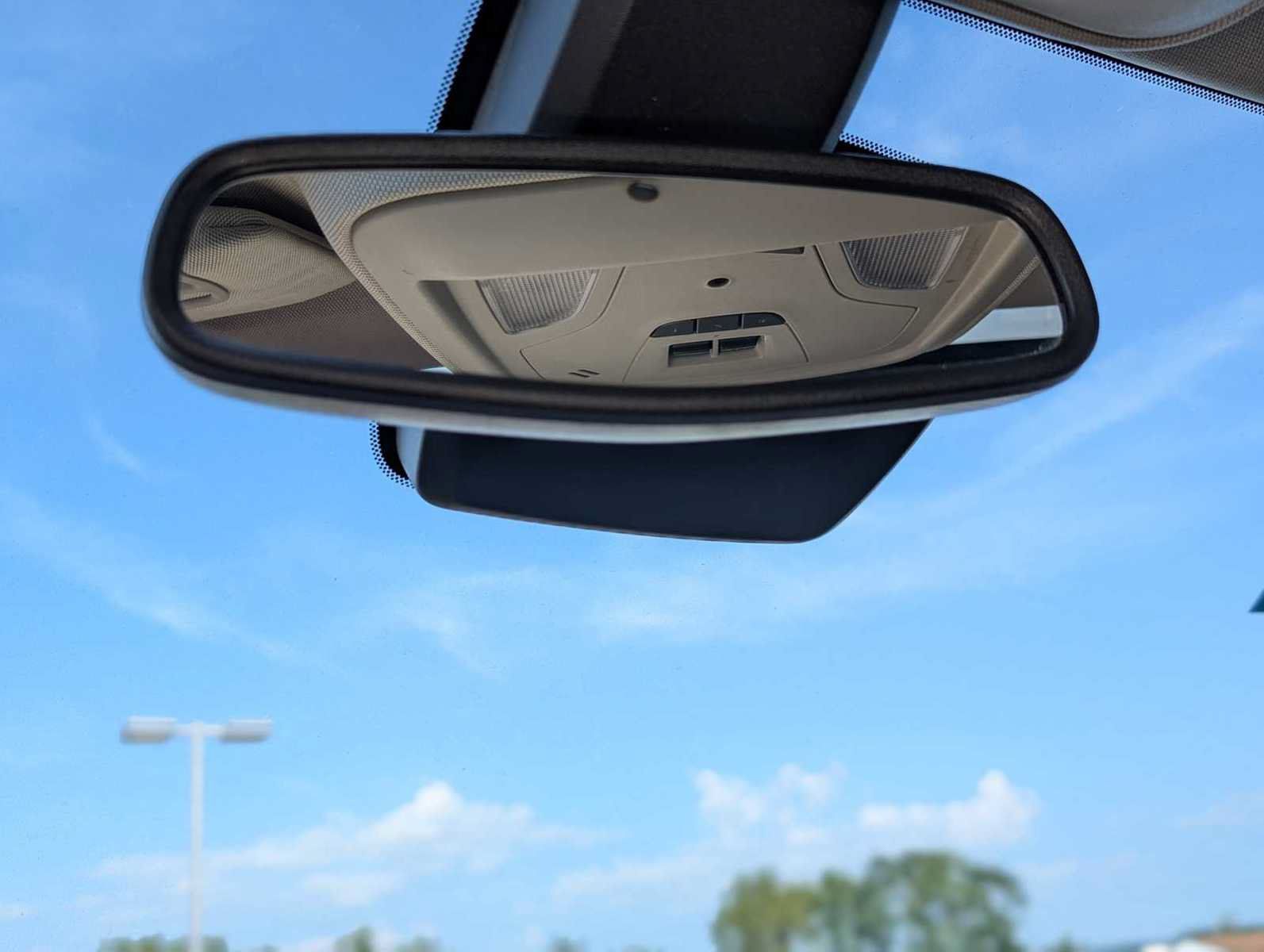 Used 2014 Chevrolet Impala LTZ FWD image 33