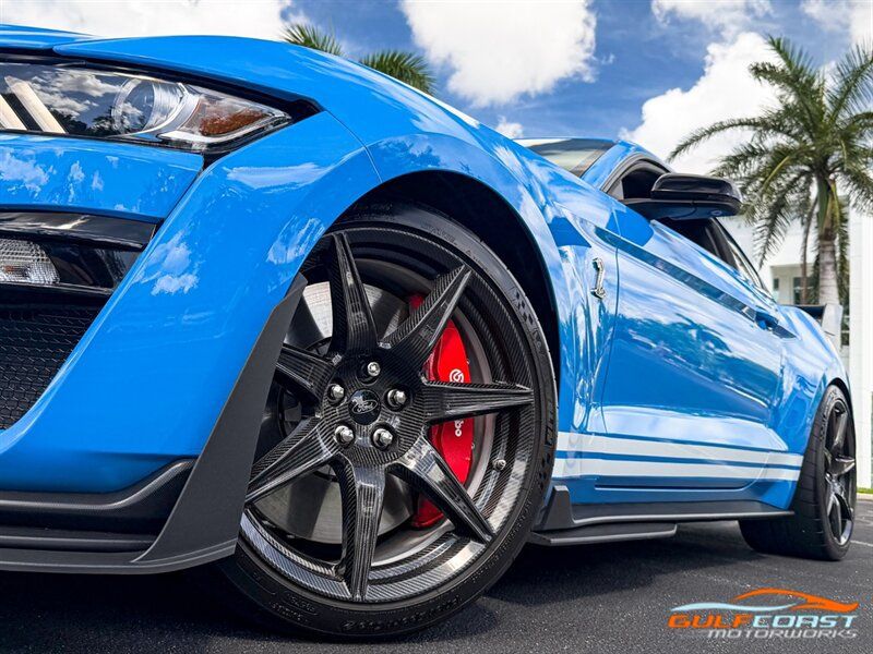 Used 2022 Ford Mustang Shelby GT500 w/ Carbon Fiber Track Pack RWD image 11